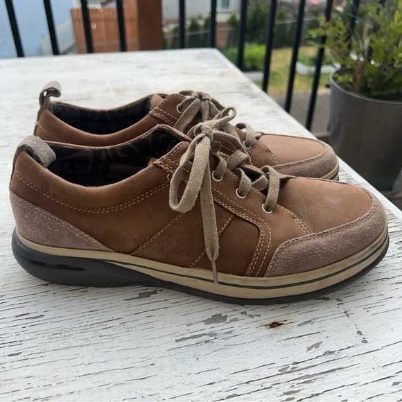 Men's Bass Brown Leather Lace-up Sneakers Size 9M - Picture 6 of 11